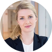 Porträtfoto von Liza-Chiara Sennholz, Senior Finanzierungsberaterin bei Interhyp