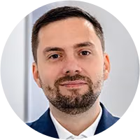 Porträt von Tobias Richert, Leiter Interhyp Geschäftsstellen Rostock und Schwerin
