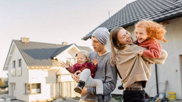 Eine Familie auf Ihrem Baugrundstück.