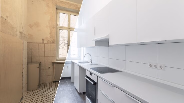 Auf dem Bild ist eine Küche vor und nach der Modernisierung zu sehen.