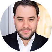 Porträt von Manuel Loos, Leiter Interhyp Niederlassung Stuttgart