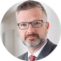 Porträt von Sten Scholz, Leiter Interhyp Geschäftsstellen Kempten und Landsberg am Lech