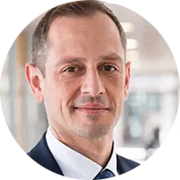Porträt von Alexander Rieger, Leiter Interhyp Geschäftsstelle Freiburg