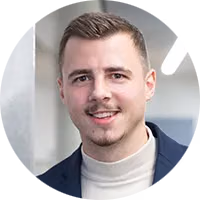 Porträt von Daniel Pangerl, Leiter Interhyp Geschäftsstelle Roth